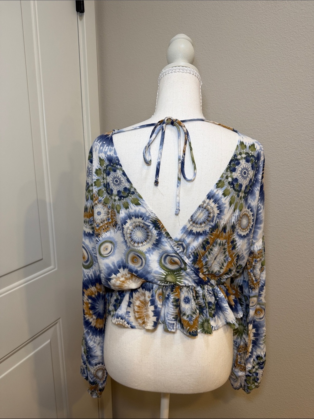 V-Neck Printed Peplum Blouse - Blue Multi - Picture 4 of 4